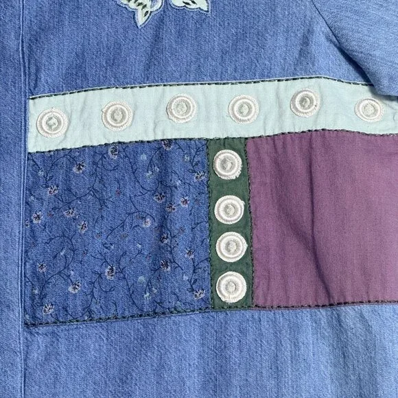 TWO TWENTY Top Womens M Blue Patchwork Short Sleeve Button Embroidered Floral - Picture 5 of 8